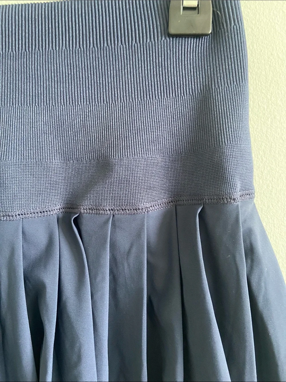 Wilson Navy Ribbed Racerback Crop Sports Bra and Pleated Skirt Set - Picture 8 of 11